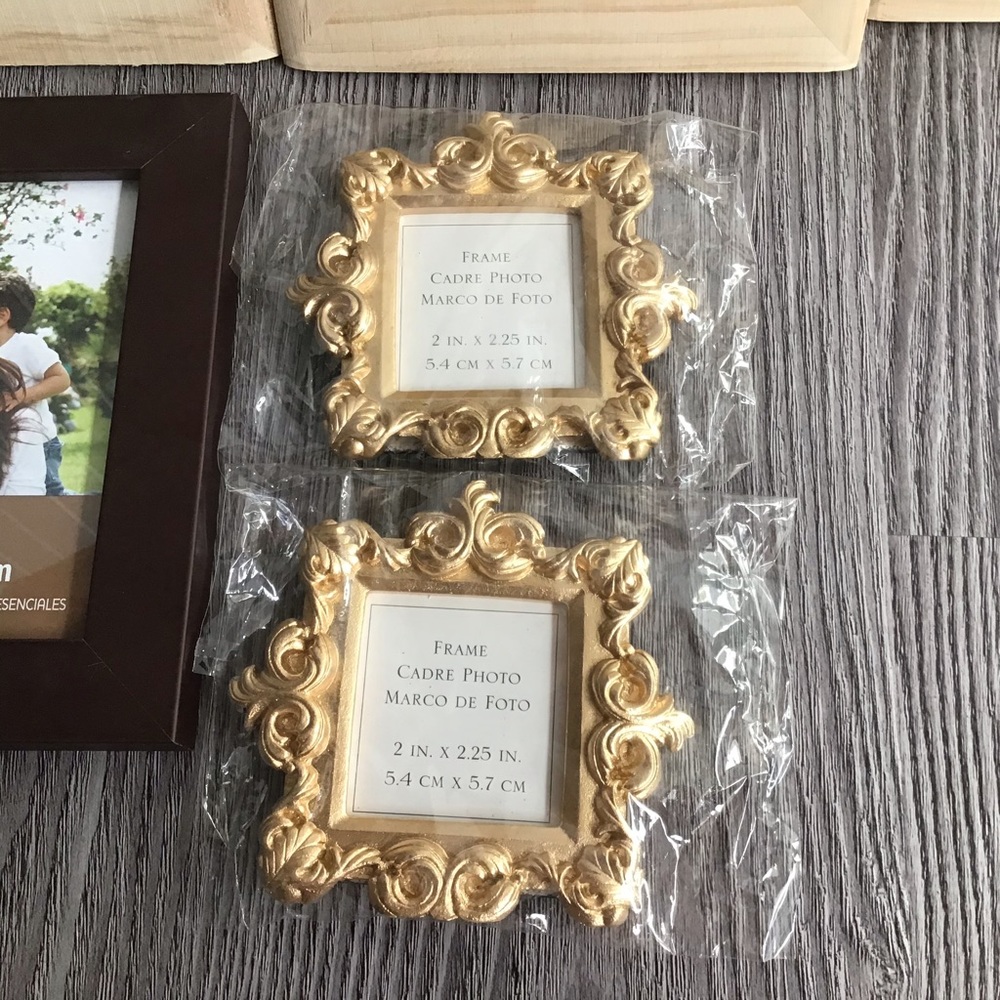 Photo Frame Lot - Picture 2 of 4
